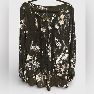 White House Black Market Floral Blouse